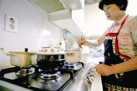 厨房油烟会致癌吗,厨房油烟有哪些有害物质