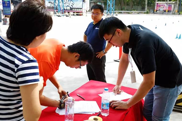 610百团大“赚”购车节完美收官优惠到不可想象签单近百