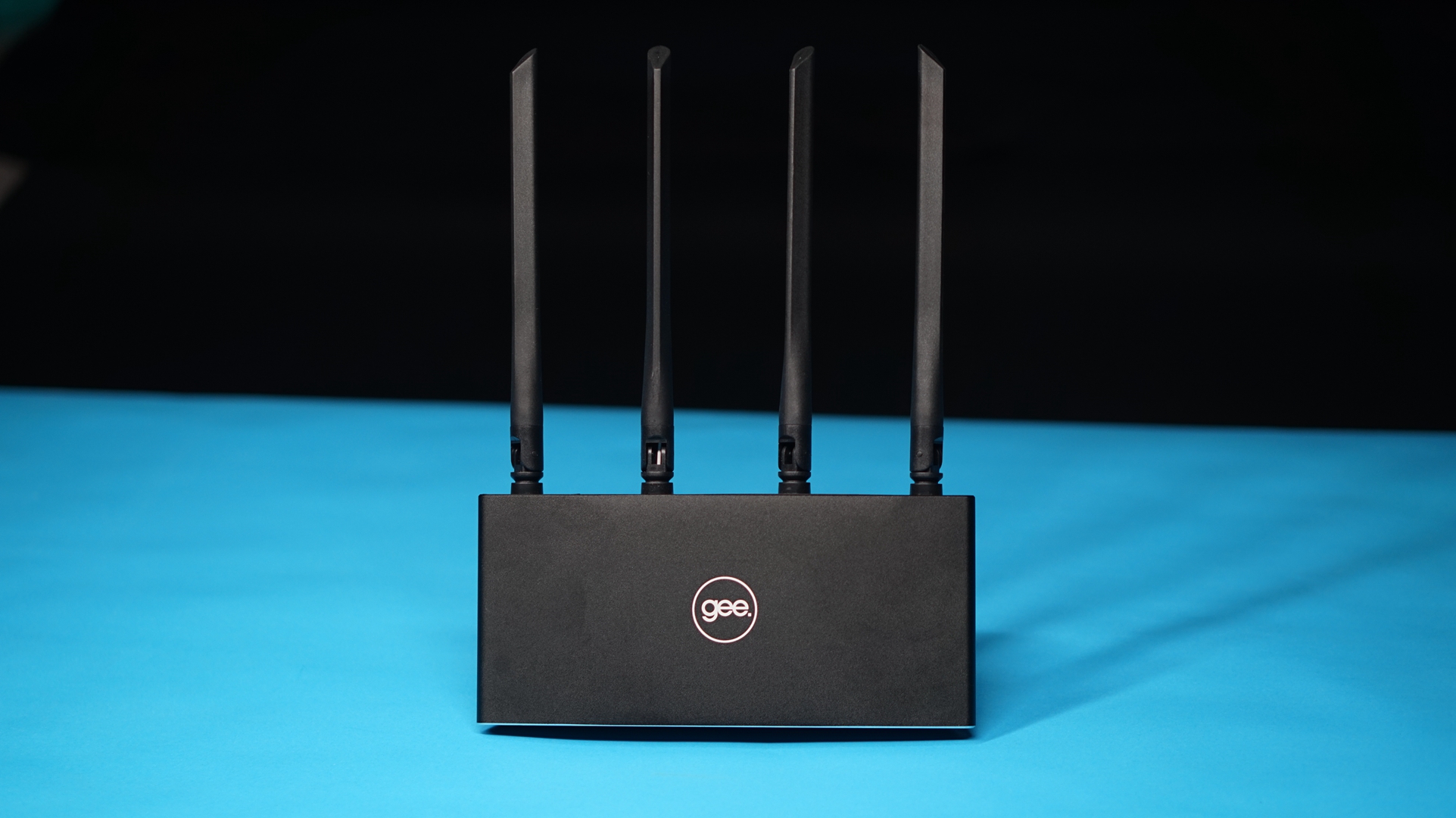 「极路由3Pro测评」:300以内,真智能+真千兆?