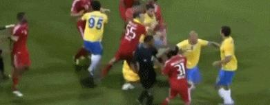 足坛十大斗殴事件,足坛十大打架事件