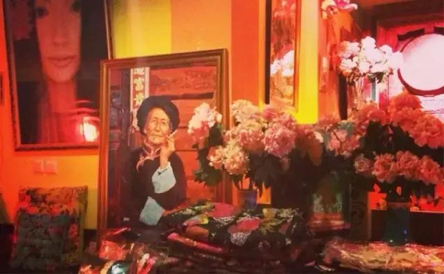丽江这些有故事的小店,和那些江湖中的人!