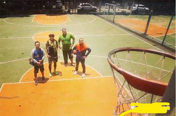 大太阳下打球怎么防止中暑,打球中暑头疼怎么办