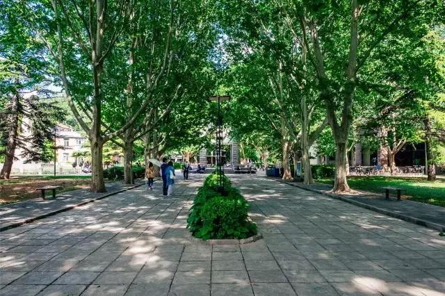 北京交通大学值得报考吗,考上北京交通大学意味着什么