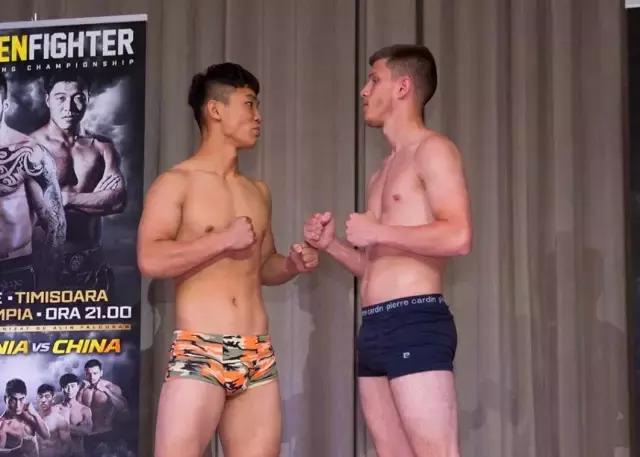 中国小将在海外打出最惨烈一战,中国小将惨败外国拳王