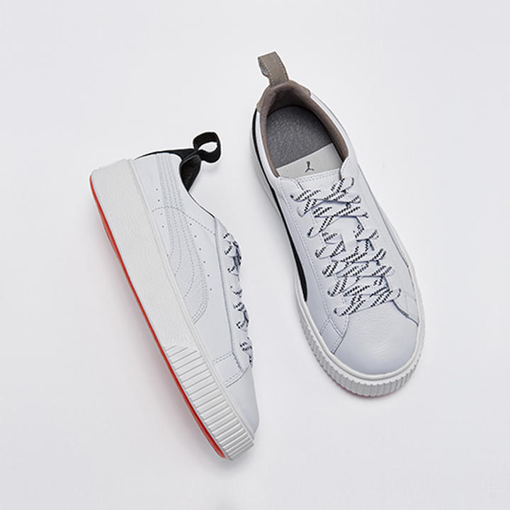 杨幂、刘雯、戚薇、马思纯，这么多明星都穿puma？一个被蕾哈娜拯救的品牌