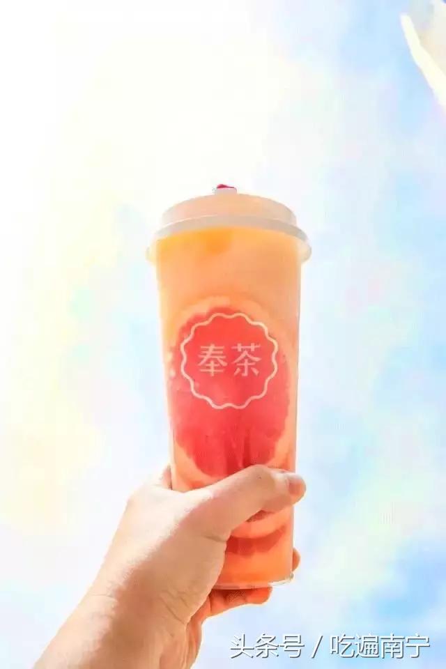 南宁火爆的网红奶茶,南宁9.9元2杯网红奶茶