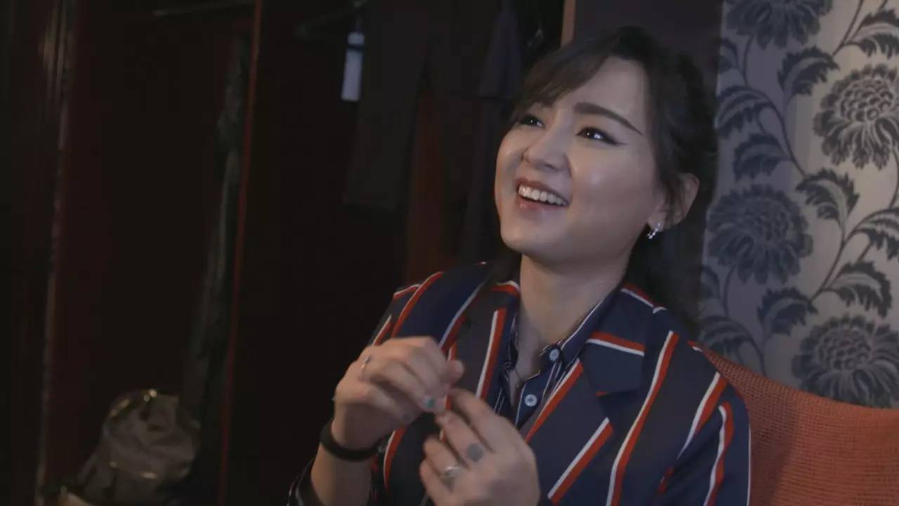 深港同舟二十年,片名挺传统,内容却很潮!