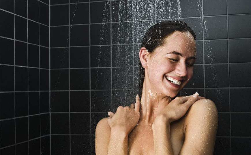 夏季来月经可以洗衣服吗,来月经能洗澡吗夏季