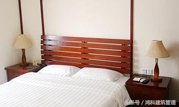 床头柜挡住插座还是不挡,新房装修完买的床头柜