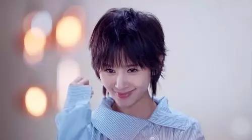 讲英语还是讲方言,说英语说方言