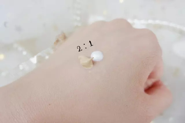 你知道吗，底妆决定了精致妆容的80%？！上底妆最容易踩的雷区，看完这篇和雷区说拜拜