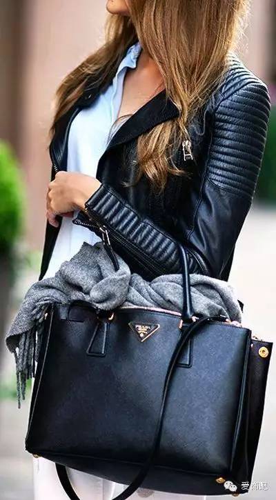 必买经典款包包价格适中,值得入的入门款包包