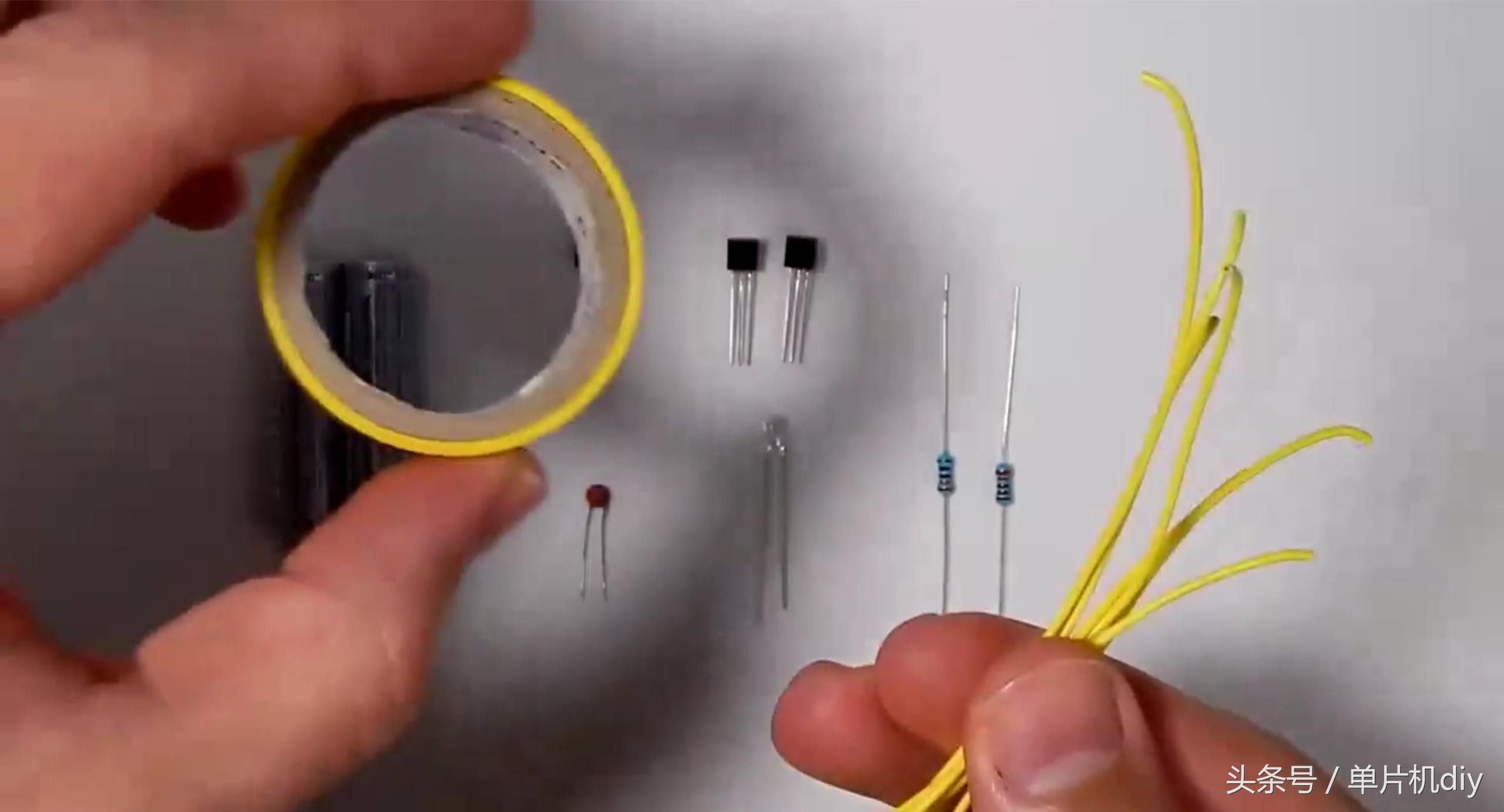 零线和火线怎么测绝缘,如何隔着绝缘层判断火线零线