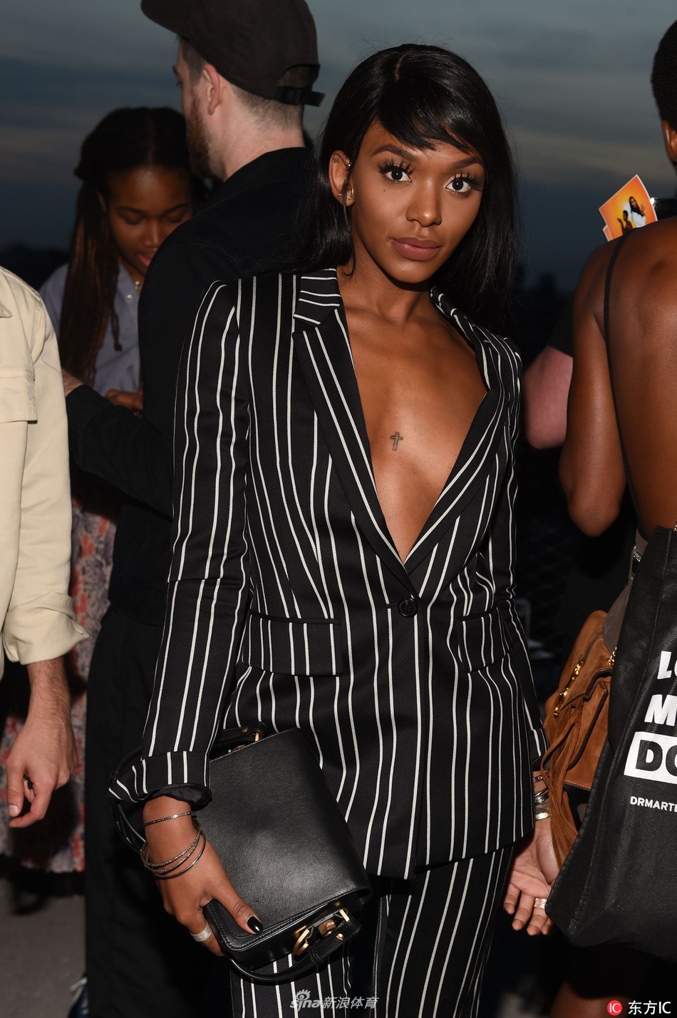 优雅的挑选职业装，成就气质女性第一步