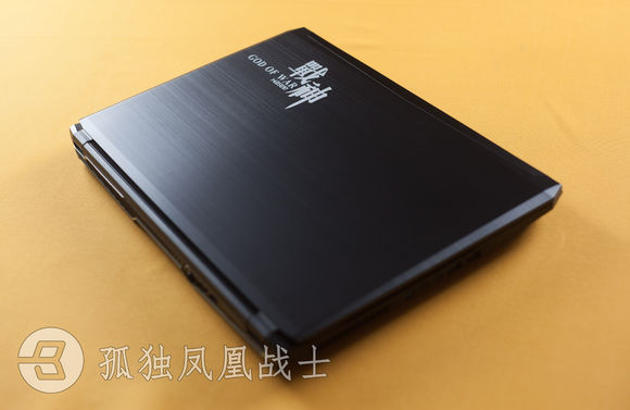 神舟战神z8i711800h3070测评,神舟战神z8-sp7s2清灰