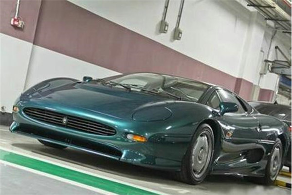 2010款布加迪威龙敞篷二手价格,100年布加迪老爷车值多少钱