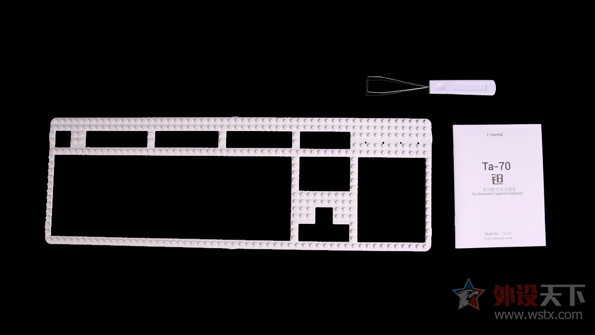 这款键盘有点厉害:可调键程、可在右上方组装乐高模型,最重要的是它有10种灯效