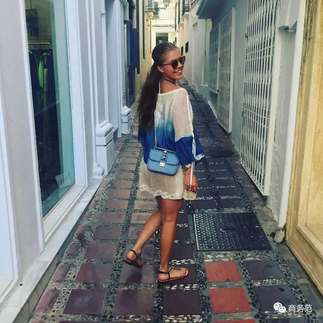 65万颗水晶打造的婚礼,施华洛世奇继承人款婚纱