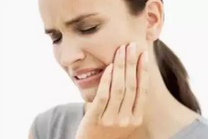 香蕉和香蕉皮功效的区别,香蕉皮怎么有这么大的用处