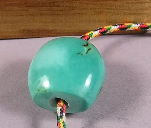 戴绿松石手串的功效是什么,不同的绿松石手串有什么区别