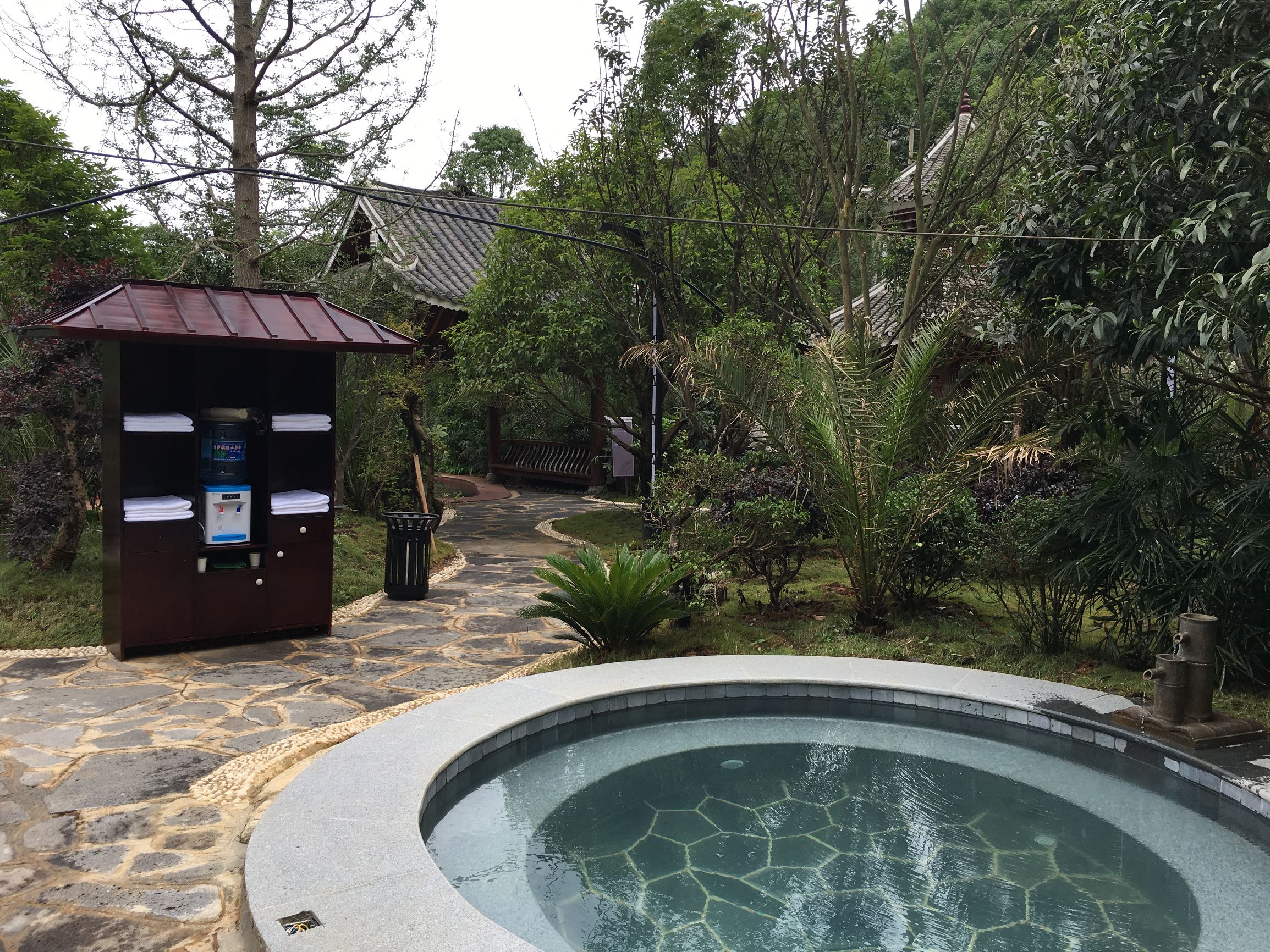 剑河温泉好玩吗,剑河的温泉水质是最好的吗