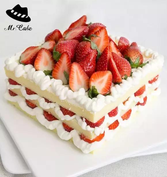 他辞了10年高管工作，开了家外卖蛋糕，日销逾千单！连姚晨、何炅都为其点赞！