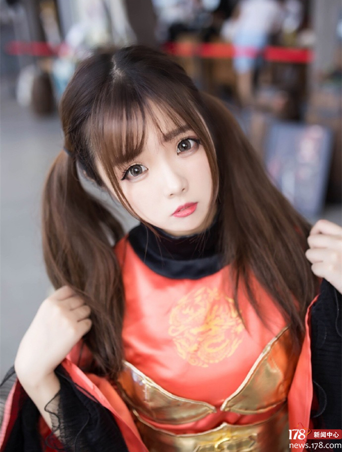 一起扒Showgirl:可爱又迷人的二次元美女小婕酱