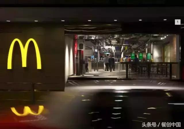 草木绿、工业风、无纸化点餐、小龙虾配朝日啤酒怎么潮怎么上