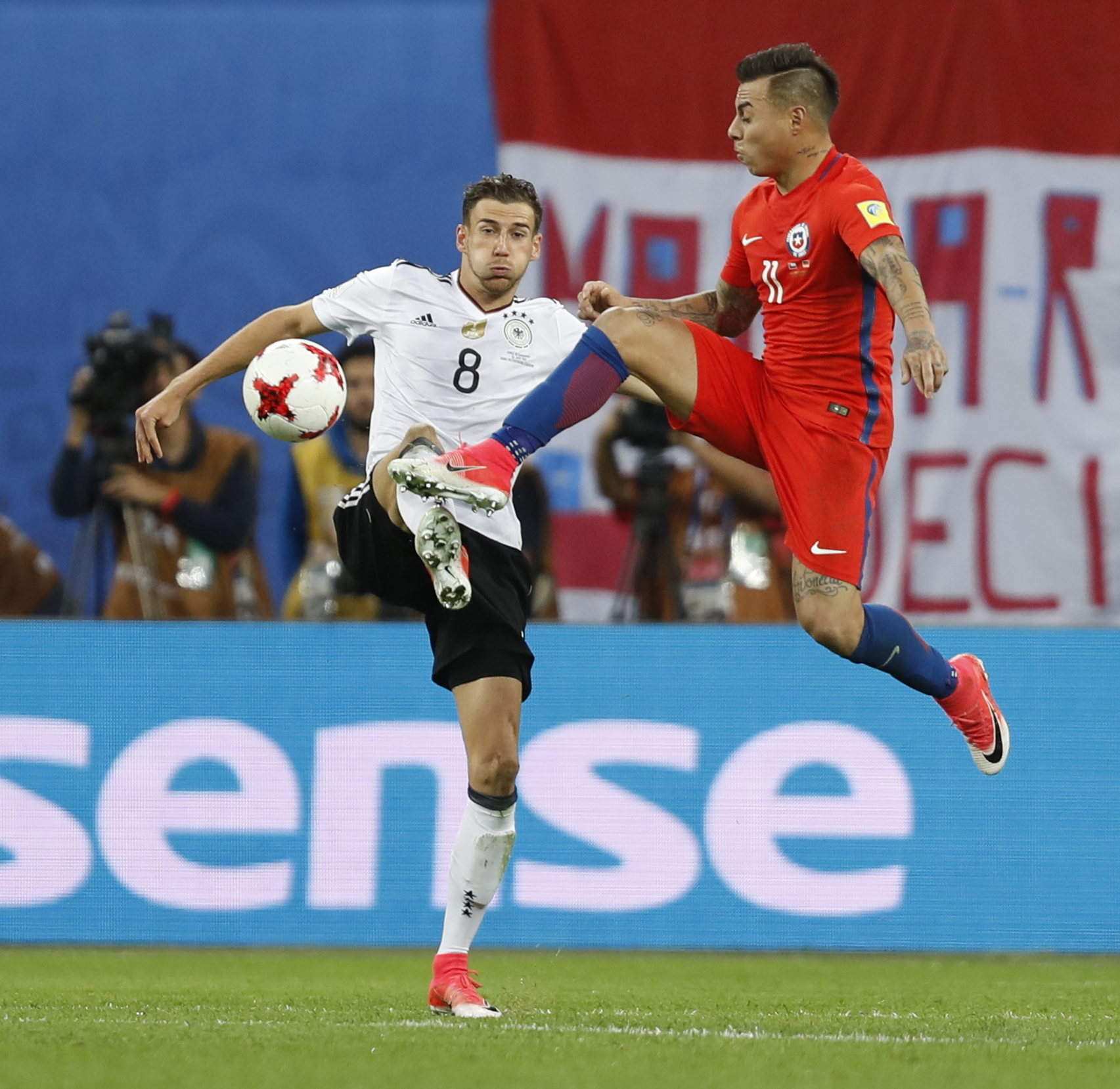 14年德国足球队广告,德国足球奖杯