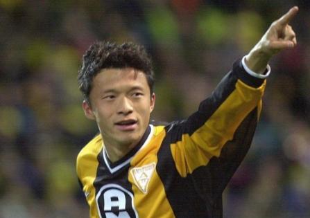 足坛新星张玉宁的成功秘诀揭秘,那些年国外踢球的中国人