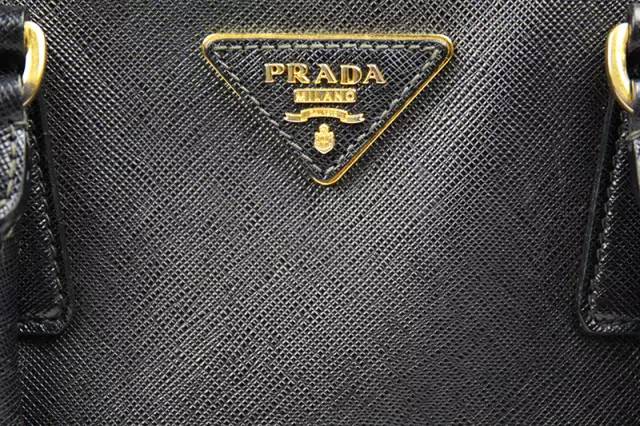 花了几百块买的lv怀疑是假的,花一万多买了lv包值得吗