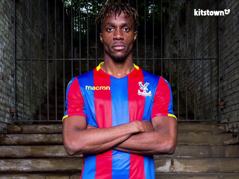 哪支球队是你的最爱,下赛季英超各队球衣