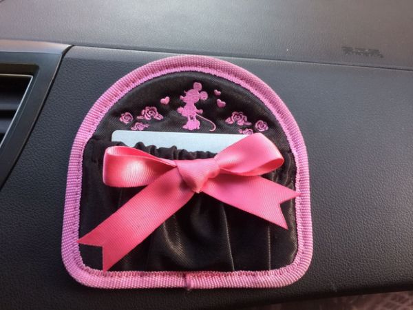 陈国华老婆lvy开本田CRV接小孩不小心撞到宾利，赔了一百多万