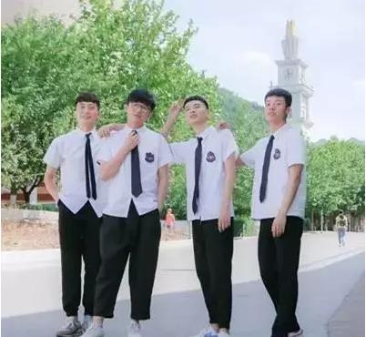 学长带你逛校园西安翻译学院,西安翻译学院学姐带你练口语