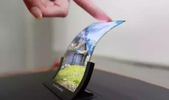 手机屏幕老转圈圈,手机屏幕越来越长真的好吗