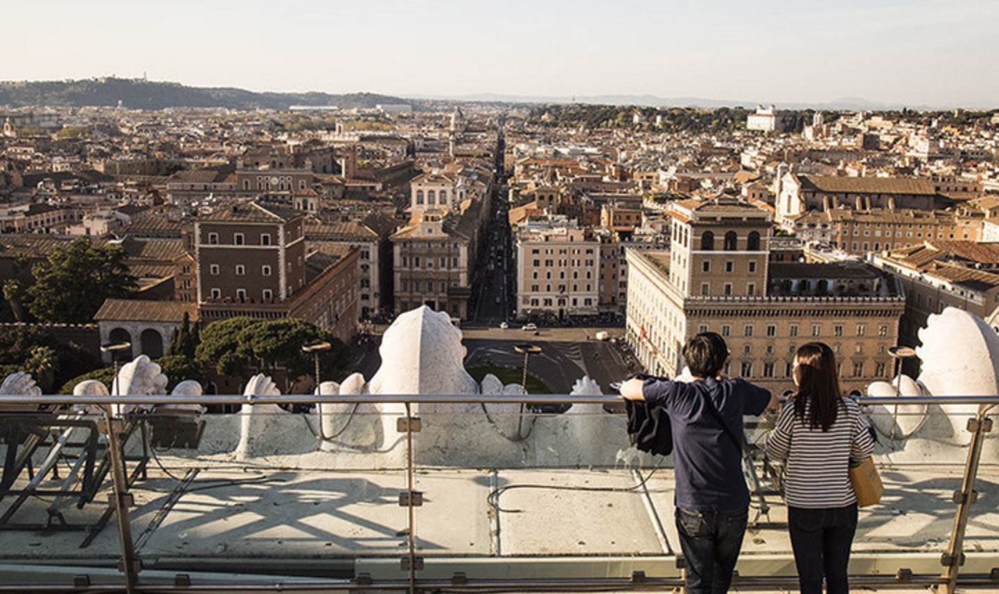 有点想给自己放长假的想法,给自己放个假去看看外面的世界