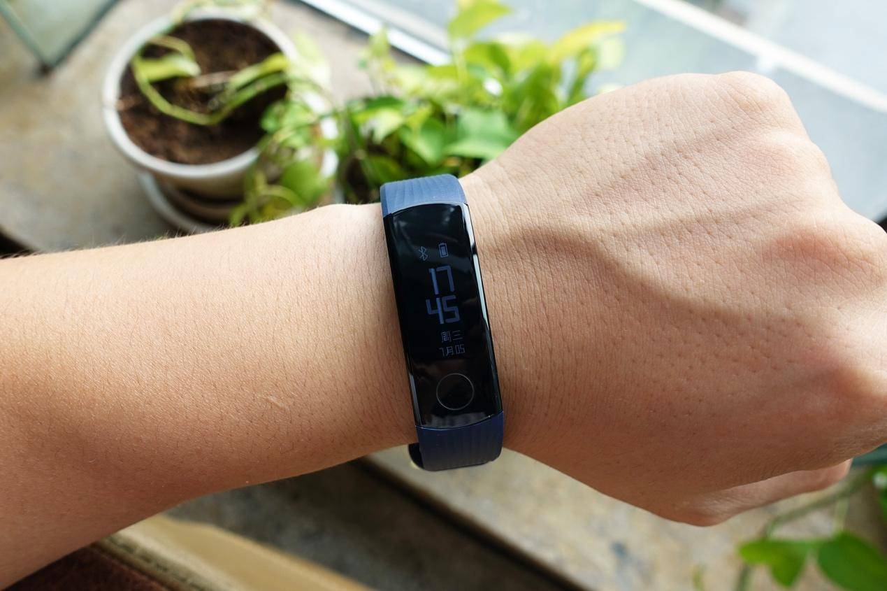 荣耀手环3准确性评测,荣耀手环3防水性能