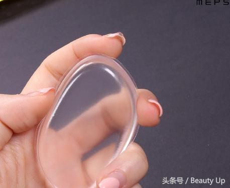 粉扑选对了底妆服帖,菱形粉扑用哪个面上妆