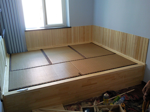 选择装榻榻米是否会让你后悔呢,家庭装了榻榻米你后悔吗