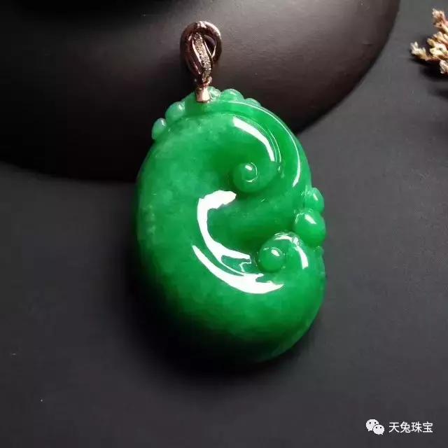 翡翠雕刻太阳轮的寓意,翡翠雕刻锦灰堆的寓意