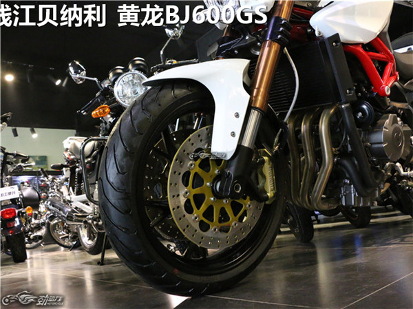 黄龙600和正常四缸,黄龙600新款对比老款