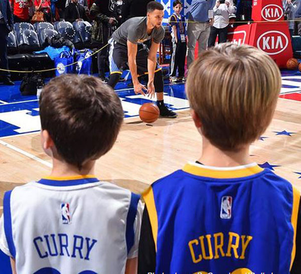 勇士库里和掘金,勇士库里对国王