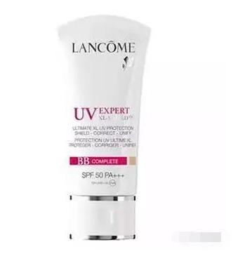 cc霜和bb霜的区别在哪,cc霜和bb霜新手更适合用哪个