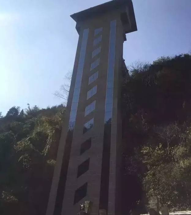 记者暗访云南低价旅游团,掌上乌鲁木齐