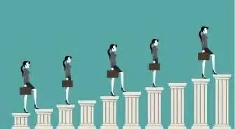 想要成功攀登高峰先找到贵人相助,想要当领导上台要趁早