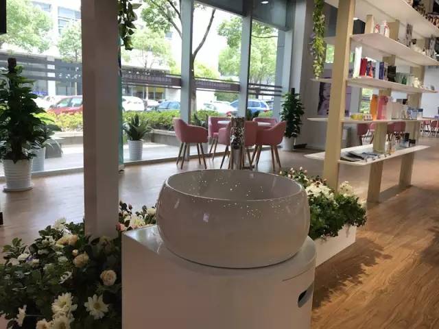 上海外高桥国际化妆品,外高桥保税区进口商品店