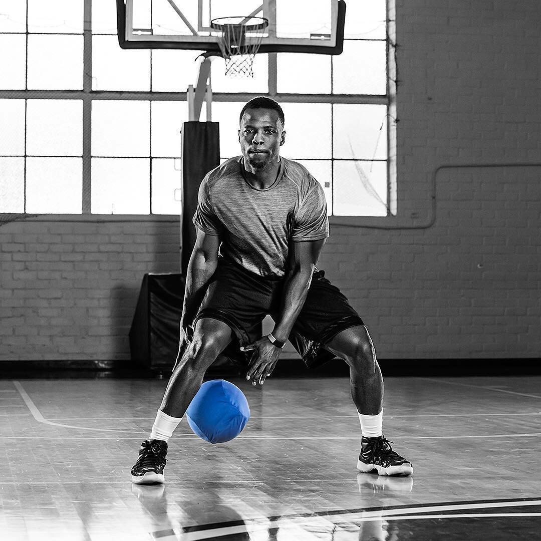 每天一个简单小技巧篮球,每天一个小技巧运球