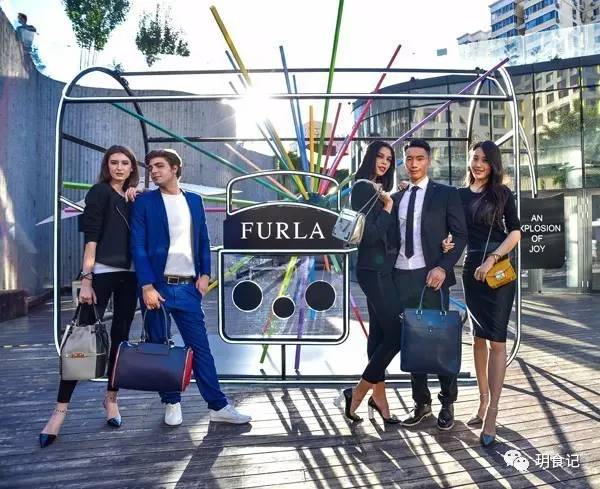 暴雨让城市颠倒,就算暴雨让城市颠倒我也会怀抱你