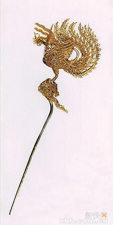 古代戴在额前的头饰,古人头上戴的头饰叫什么