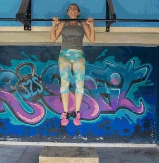 能完成十次单手俯卧撑,能做100个俯卧撑为什么单杠拉不动